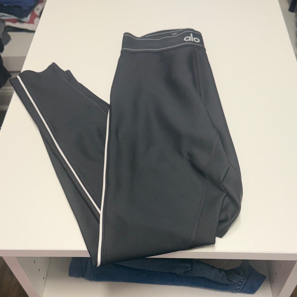 ALO Yoga Black Leggings with White Piping